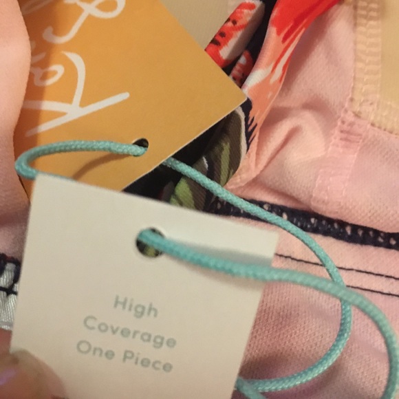 Keyhole Strap One Piece Swimsuit - Kona Sol - Picture 4 of 6